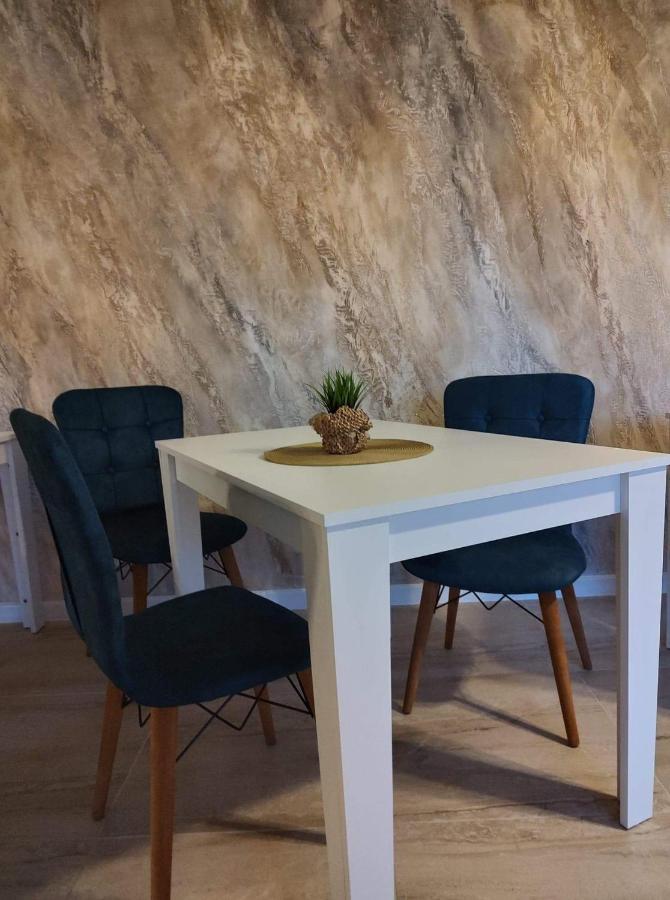 Dania&Petru Residence Tîrgu Ocna Exteriör bild