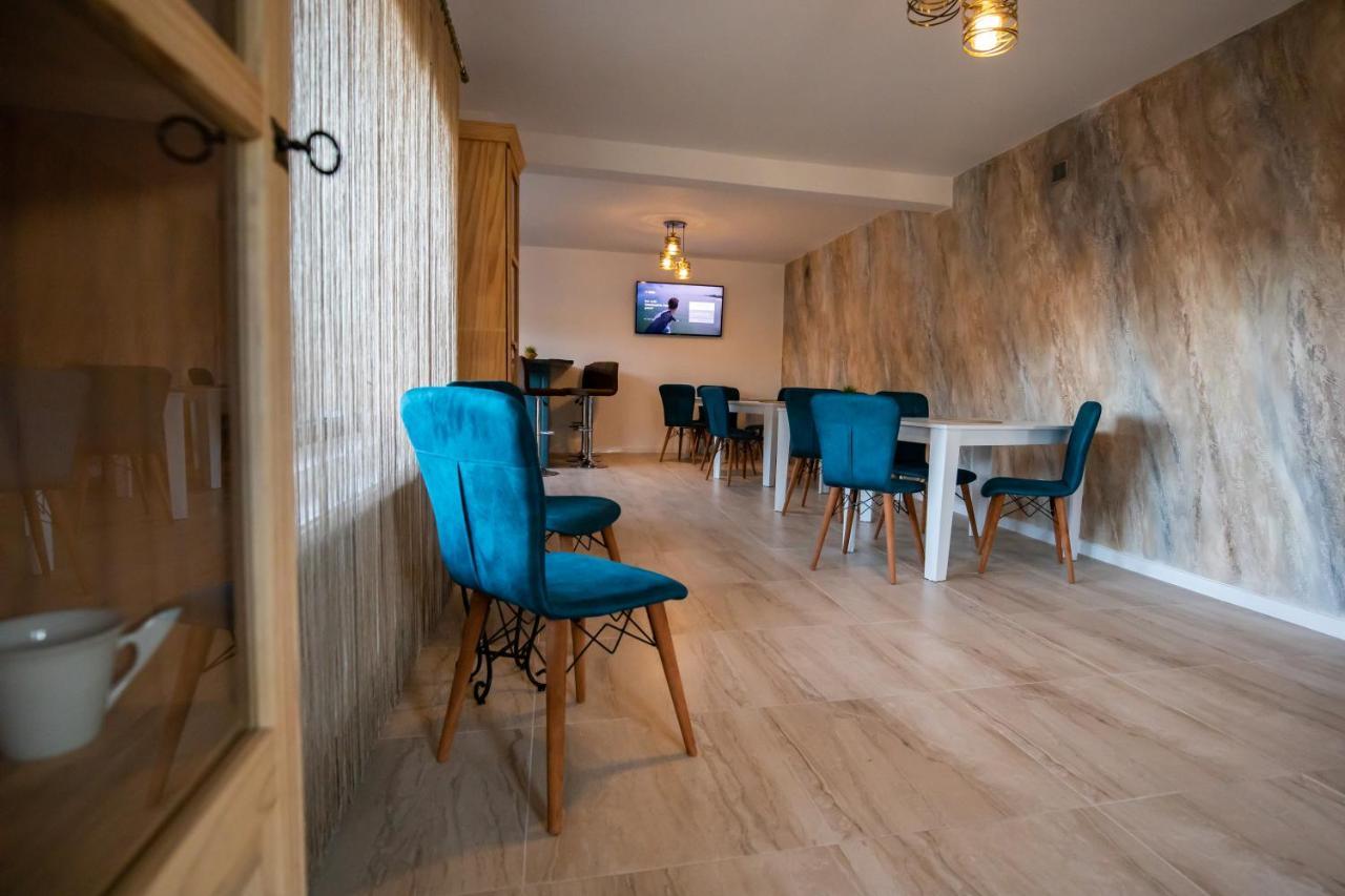 Dania&Petru Residence Tîrgu Ocna Exteriör bild
