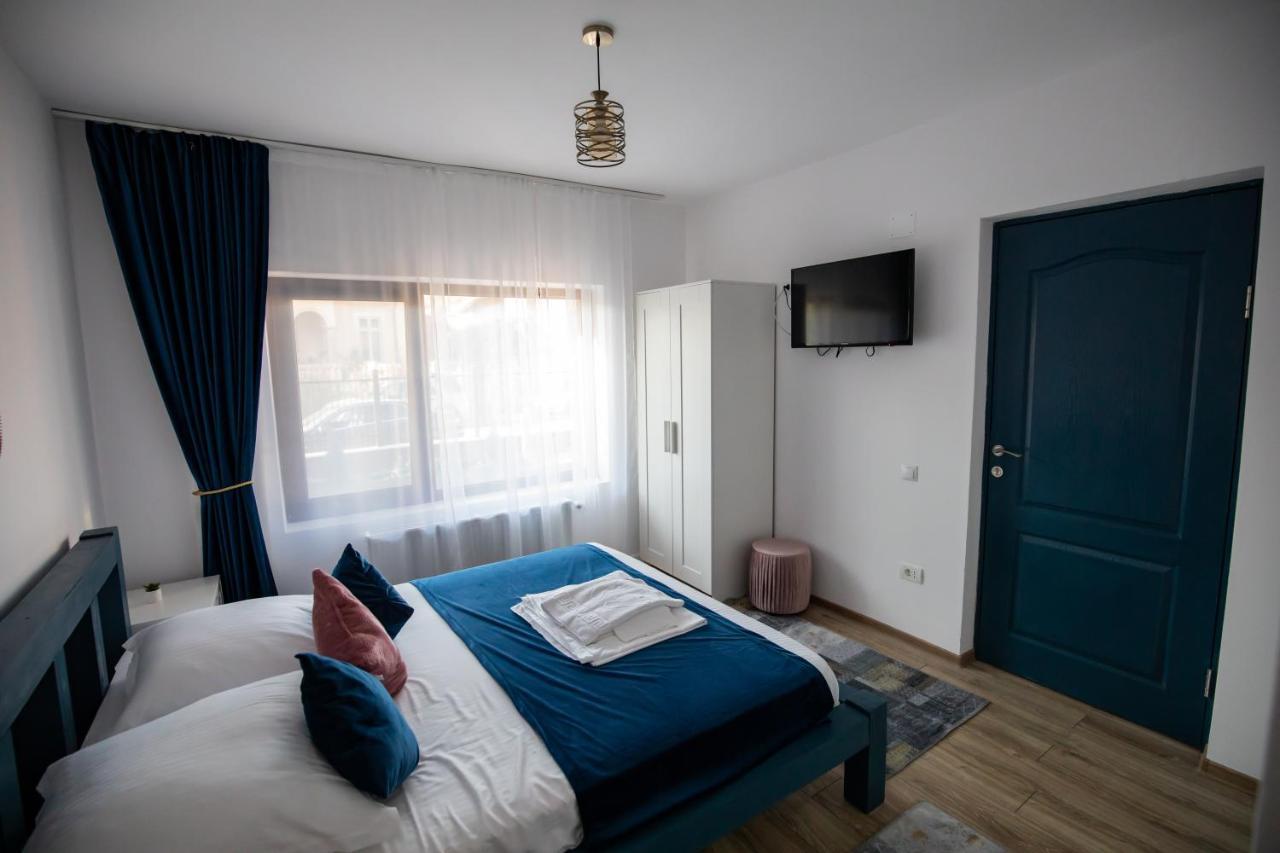 Dania&Petru Residence Tîrgu Ocna Exteriör bild