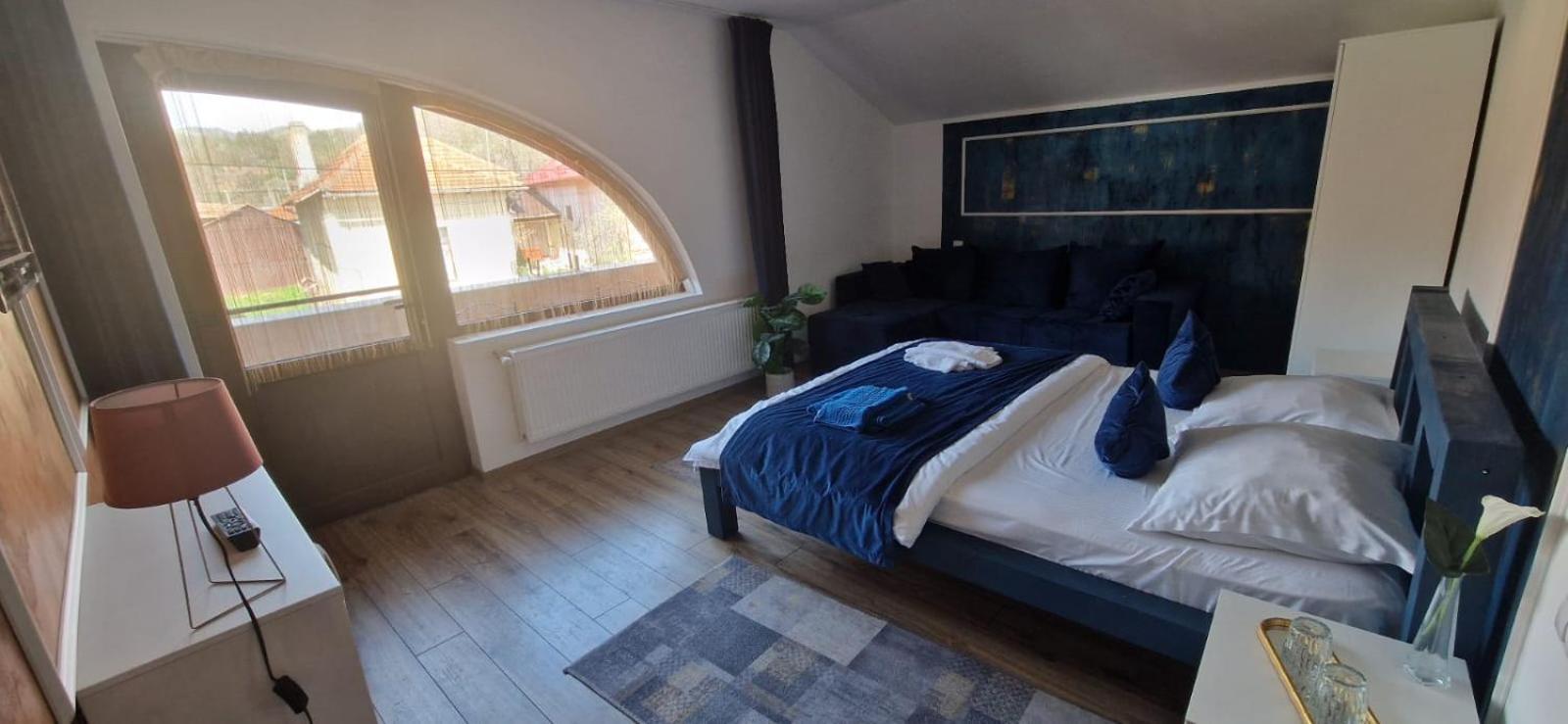 Dania&Petru Residence Tîrgu Ocna Exteriör bild